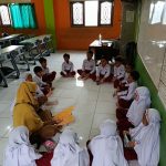 Sapa Pagi Penuh Makna: Membangun Karakter Siswa Kelas 1 Melalui Pembiasaan Bersama Wali Kelas